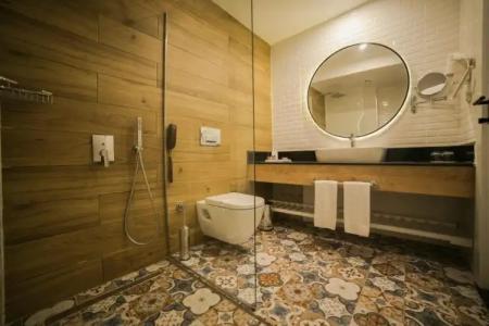 Sailor's Beach Club - 103