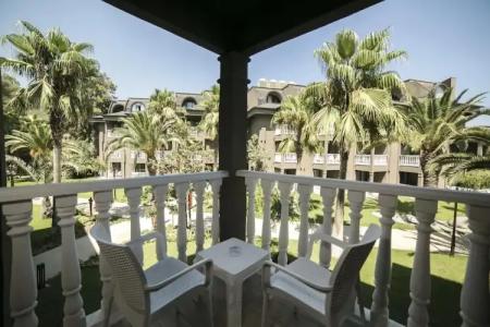 Sailor's Beach Club - 111