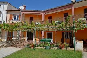 Guest House «House Anton», Bale