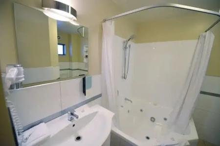 166 Majestic Court Motel - 35