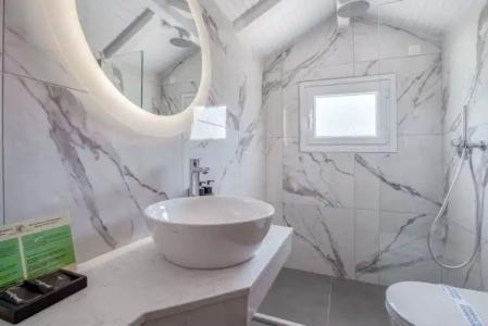 Aggelos Kefalonia - 25