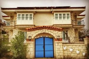 Derin Alacati, Alacati