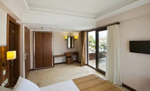 Boutique Montana Mini-Hotel - 5