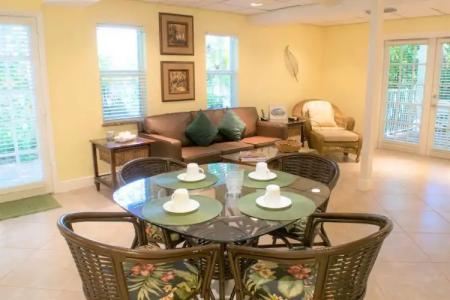 Siesta Palms By the Beach - 28