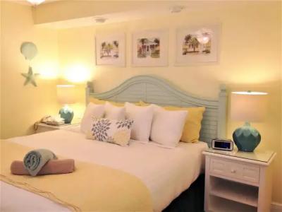 Siesta Palms By the Beach - 19