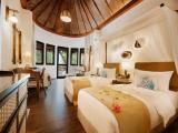 Deluxe Beach Bungalow