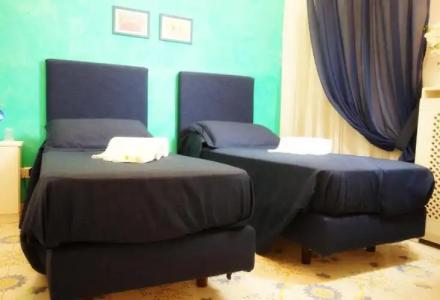 Le Vie Di Napoli B&B - 35