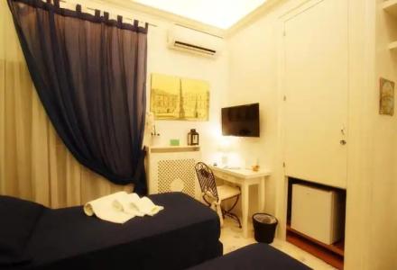 Le Vie Di Napoli B&B - 1