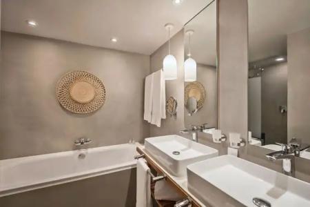 Preskil Island Resort - 9