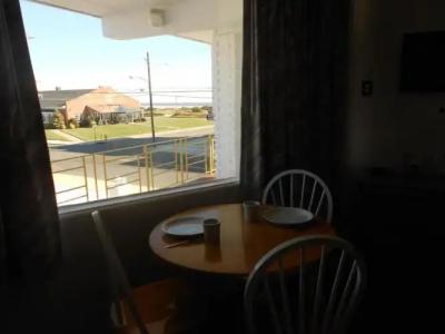 The Viking Motel - 5