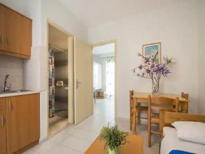 Erato Studios & Apartments - 55