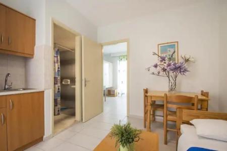 Erato Studios & Apartments - 76