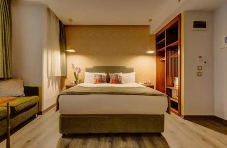 Sometimes Taksim - 13