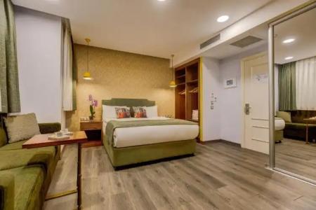 Sometimes Taksim - 25