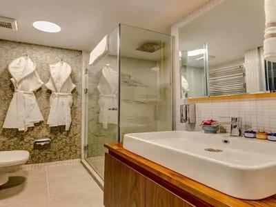 Sometimes Taksim - 12