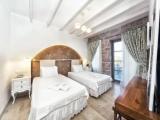 Superior Double room with balcony and with partial sea view