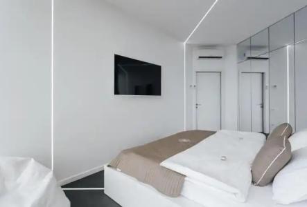 Royal Apartment - 92