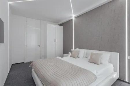 Royal Apartment - 24