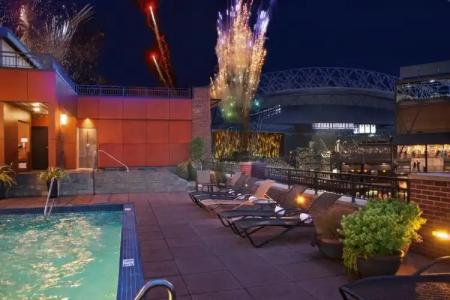 Silver Cloud - Seattle Stadium - 14