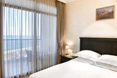 Colosseum Marina - 105