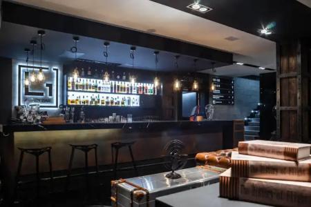 M1 Club - 28