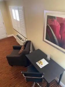 Convention Center Inn and Suites - 19