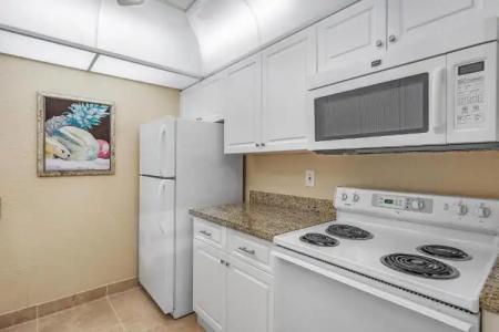 Coconut Bay Resort - 17