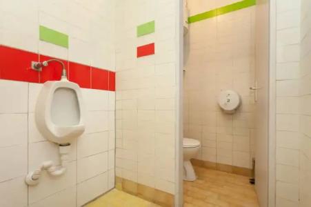 Roundabout Hostel - 36