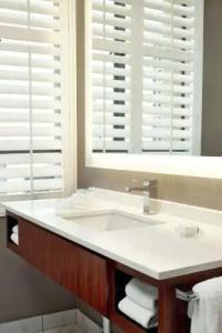 Hilton Garden Inn Phoenix Downtown - 40