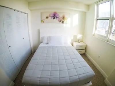 Intracostal Sunny Isles - 4