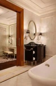 Al Habtoor Palace - 112
