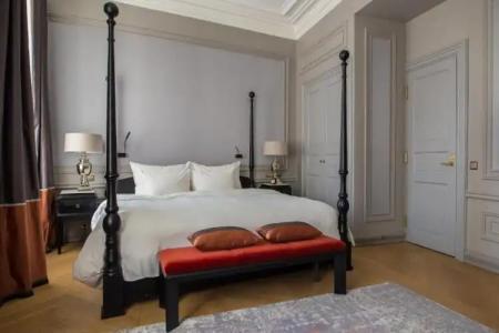 Telegraaf, Autograph Collection - 102