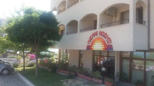 Южни нощи семеен хотел Свети Влас - 35