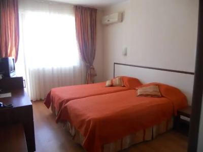 Южни нощи семеен хотел Свети Влас - 37