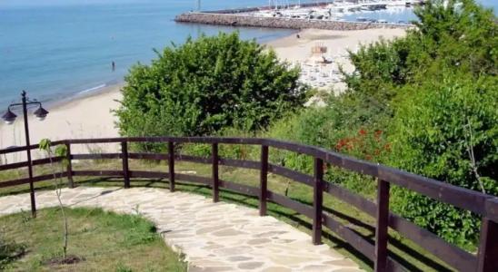 Южни нощи семеен хотел Свети Влас - 1