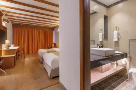 Club Himalaya, by Aces - 127