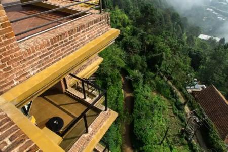 Club Himalaya, by Aces - 88