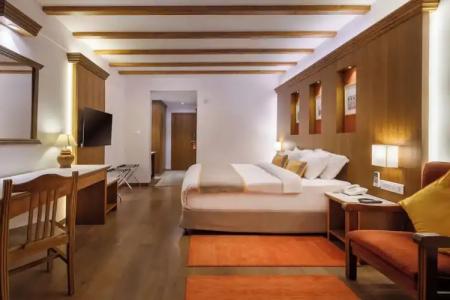 Club Himalaya, by Aces - 128