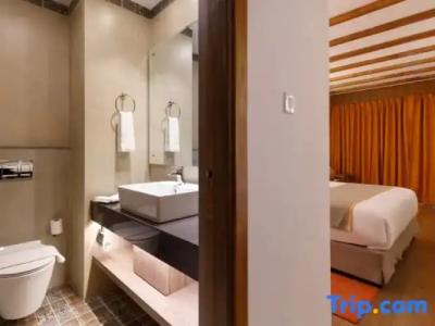 Club Himalaya, by Aces - 110