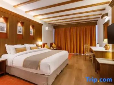 Club Himalaya, by Aces - 107