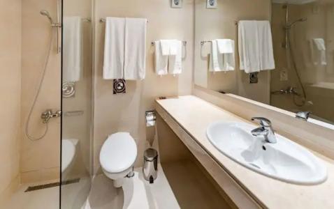 Panorama - Free EV Charging Station - 186