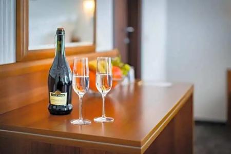 Panorama - Free EV Charging Station - 204