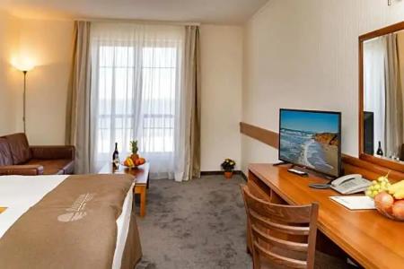 Panorama - Free EV Charging Station - 156