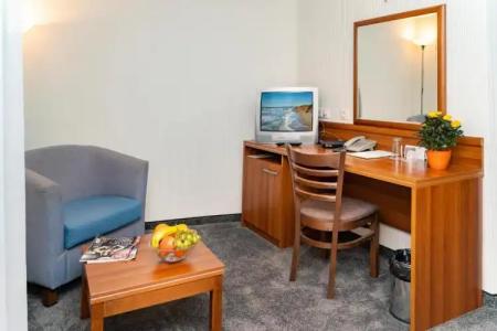 Panorama - Free EV Charging Station - 132