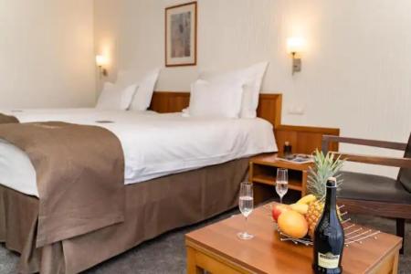 Panorama - Free EV Charging Station - 178