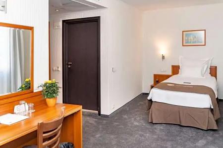 Panorama - Free EV Charging Station - 104