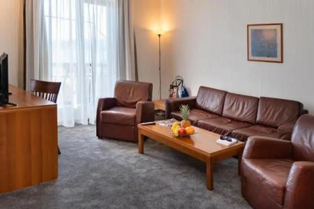 Panorama - Free EV Charging Station - 236