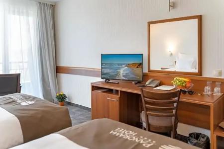 Panorama - Free EV Charging Station - 165