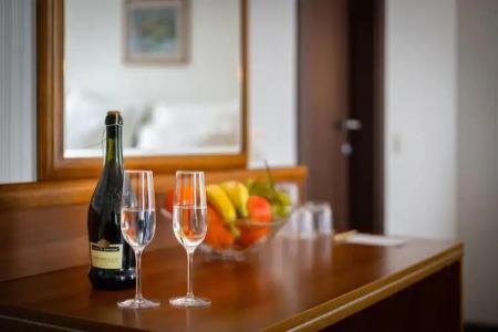 Panorama - Free EV Charging Station - 212