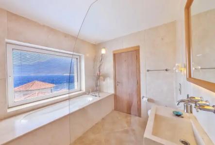 Mekvins Deniz Feneri Lighthouse - 85